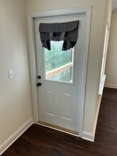 5546 Stream Ln in Chattanooga, TN - Foto de edificio - Building Photo
