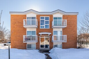 2255 De Vérone Rue in Laval, QC - Building Photo
