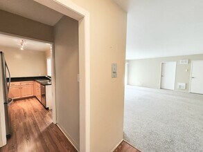 904 Peninsula Ave in San Mateo, CA - Building Photo - Building Photo