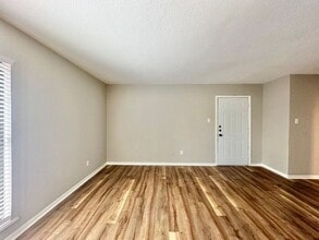 515 S Bois D Arc Ave in Tyler, TX - Building Photo - Building Photo