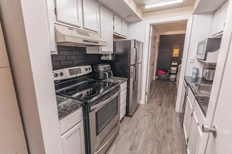 808 Cocheco Ct in Dover, NH - Building Photo - Building Photo