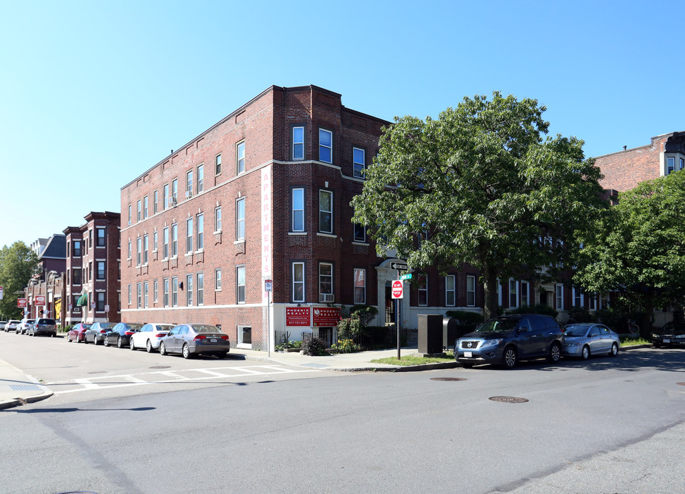 1284 COMMONWEALTH Ave in Allston, MA - Building Photo