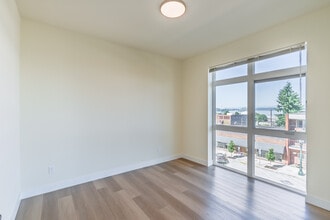 Library Place in Everett, WA - Building Photo - Interior Photo
