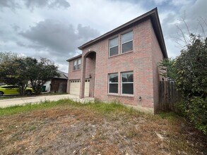 8419 Manderly Pl in Converse, TX - Building Photo - Building Photo