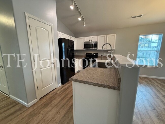 3119 Bushfield Dr in Winston-Salem, NC - Building Photo - Building Photo