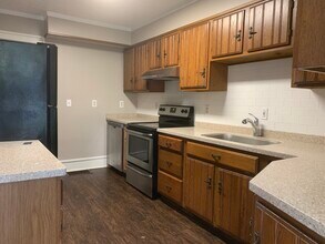 206 Lafayette Rd in Medina, OH - Building Photo - Building Photo