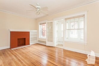 4422 N Wolcott Ave, Unit B3 in Chicago, IL - Foto de edificio - Building Photo