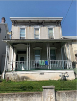 29 2nd St in Catasauqua, PA - Building Photo