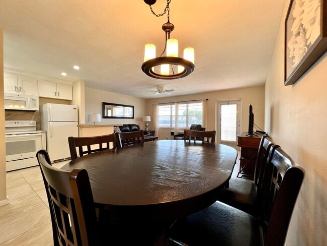 25 Berkshire A in West Palm Beach, FL - Foto de edificio - Building Photo