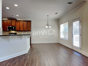 483 Strawberry Walk in Loganville, GA - Building Photo - Building Photo