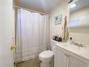 400 Franklin St, Unit 5 in Cambridge, MA - Building Photo - Building Photo