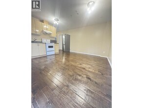 2111 Fraserview Dr in Vancouver, BC - Building Photo - Building Photo