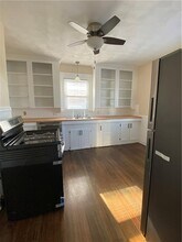 130 Wollaston St in Cranston, RI - Building Photo - Building Photo