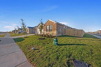 209 Donnington Dr in Hutto, TX - Building Photo - Building Photo