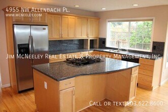 4955 NW Allenbach Pl in Portland, OR - Building Photo - Building Photo