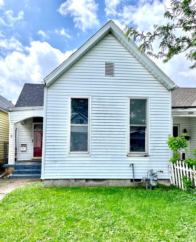 property at 204 W Louisiana St