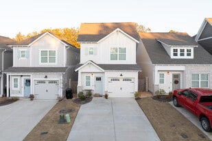Huntley Park Townhomes in Pelham, AL - Building Photo