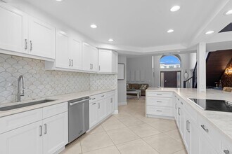 1050 Brooks Ln in Delray Beach, FL - Building Photo - Building Photo