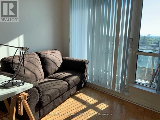 702-718 HOLMES Ave