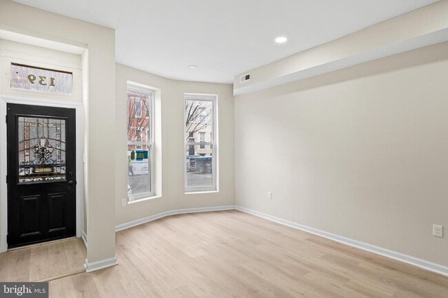 property at 139 N Lakewood Ave