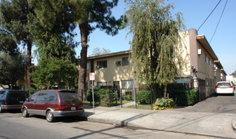 8751 Langdon Ave Apartments