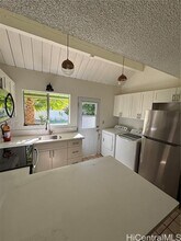 521 Pepeekeo St in Honolulu, HI - Building Photo - Building Photo