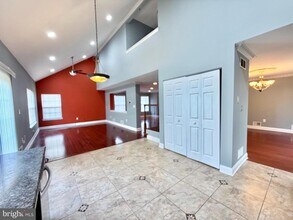 37 Richards Rd in Lawrence Township, NJ - Building Photo - Building Photo