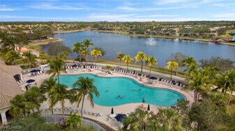 7390 Emilia Ln in Naples, FL - Building Photo