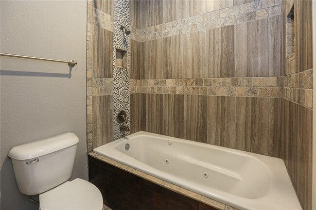 property at 2007 S Dixieland Rd