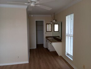 1361 NW 19th Terrace in Delray Beach, FL - Foto de edificio - Building Photo