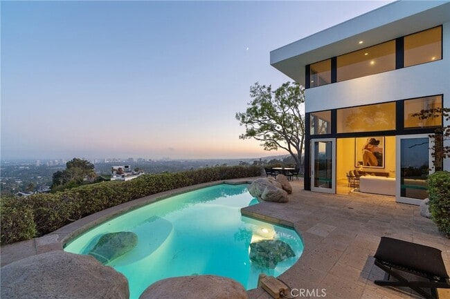 property at 1436 Summitridge Dr