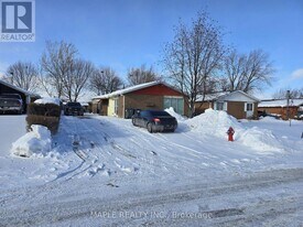 68 Epsom Downs Dr in Brampton, ON - Building Photo