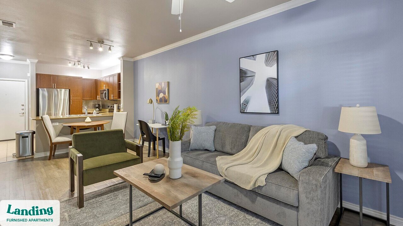 15777 Quorum Dr in Addison, TX - Foto de edificio