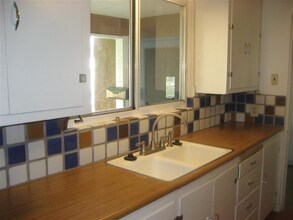 708 Carlisle Blvd NE in Albuquerque, NM - Foto de edificio - Building Photo