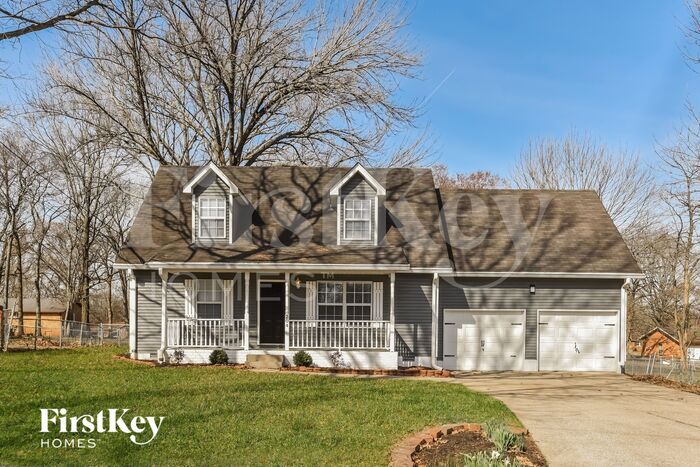 204 Merritt Dr in La Vergne, TN - Building Photo