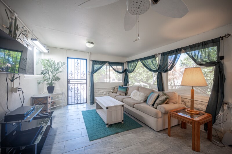 401 Lorenzi St in Las Vegas, NV - Building Photo