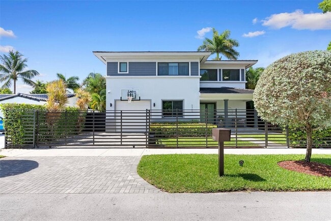 property at 5960 SW 41st St