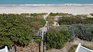 959 N Hwy A1A in Indialantic, FL - Building Photo - Building Photo