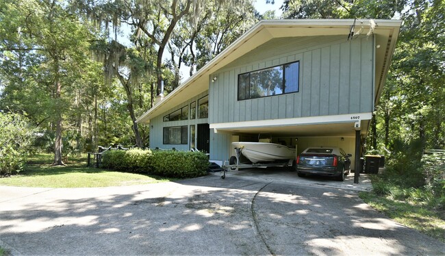 4507 Ortega Farms Cir in Jacksonville, FL - Foto de edificio - Building Photo