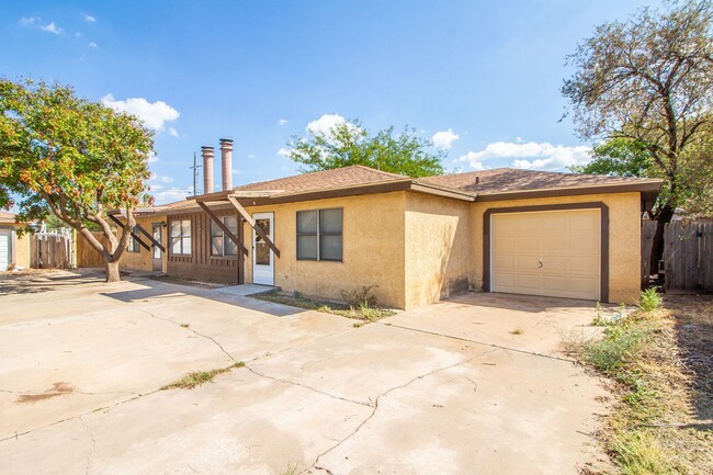 6103 38th St in Lubbock, TX - Building Photo - Building Photo