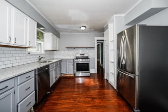 3848 Glenwood Rd in Cleveland Heights, OH - Building Photo - Building Photo