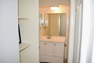 98-080 Uao Pl, Unit A8 in Aiea, HI - Foto de edificio - Building Photo