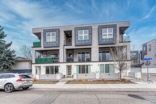 7881 W 51st Ave, Unit B in Arvada, CO - Building Photo