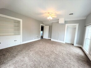 677 Oak St in Terre Haute, IN - Building Photo - Building Photo