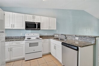 4424 26th St SW in Lehigh Acres, FL - Building Photo - Building Photo