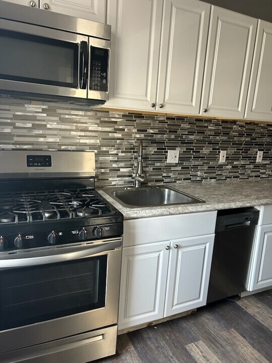 2022 Wrights Way, Unit 2 in Pittsburgh, PA - Building Photo