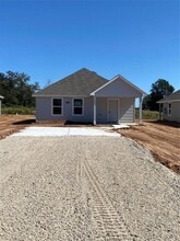 1434 25th St in Hempstead, TX - Building Photo - Building Photo