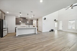 9219 Edgeberry Dr in Cypress, TX - Building Photo - Building Photo