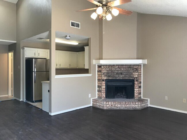 5702 Brownfield Dr in Lubbock, TX - Building Photo - Building Photo