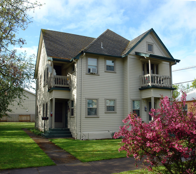 360-366 E 16th Ave in Eugene, OR - Building Photo - Building Photo